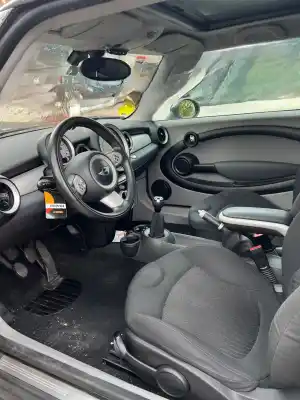 Здавання транспортного засобу mini mini (r56) cooper d року 2008 потужний 9hz