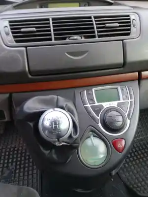 Veículo de Sucata citroen c8 2.0 hdi cat (rhz / dw10ated) do ano 2005 alimentado rhwdw10ated4