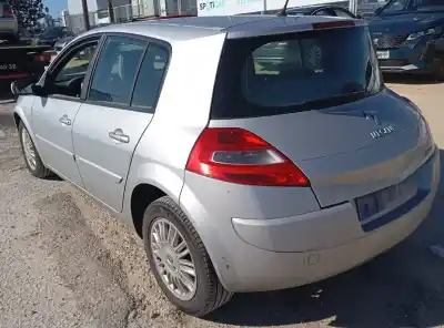 Veículo de Sucata renault megane iii berlina 5 p privilege do ano 2007 alimentado f9q818