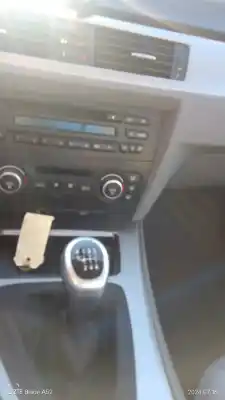 Veículo de Sucata bmw serie 3 berlina (e90) 320d do ano 2008 alimentado n47d20a