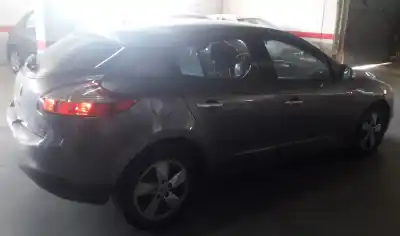 Veicolo di demolizione renault                                            megane iii berlina 5 p                                                                                                                                                                                                                                     dynamique                                                                                                                                                                                                                                                  dell'anno 2009 alimentato k9k832