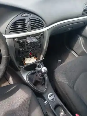 Veicolo di demolizione citroen c5 berlina 2.0 exclusive dell'anno 2005 alimentato dw10bted4