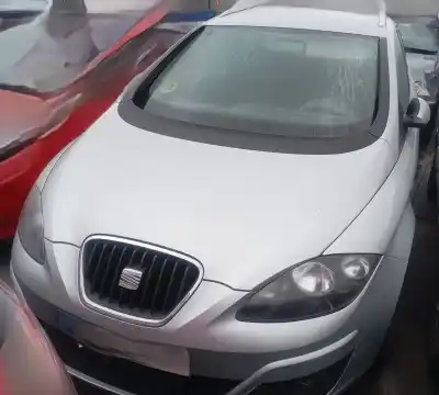 Veículo de Sucata SEAT ALTEA XL (5P5) Stylance / Style do ano 2011 alimentado CAY