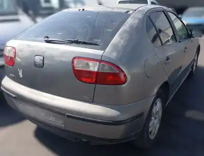 Здавання транспортного засобу seat leon (1m1) stella року 2004 потужний asv