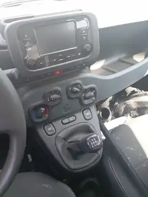 Veicolo di demolizione fiat panda (319) red dell'anno 2023 alimentato 46341162