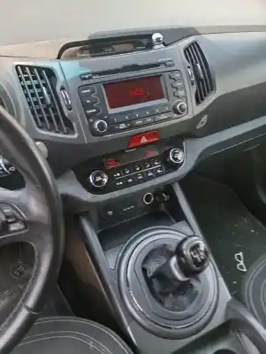 Vehicul casat kia sportage drive 4x2 al anului 2011 alimentat d4fd