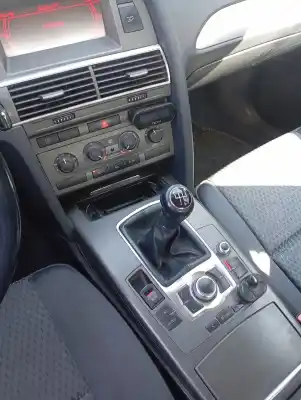 Veículo de Sucata audi a6 berlina (4f2) 2.0 tdi do ano 2005 alimentado blb