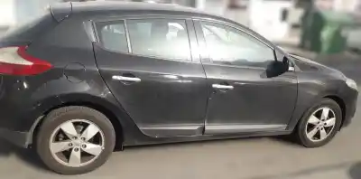Veículo de Sucata renault megane iii berlina 5 p dynamique do ano 2009 alimentado k9k832