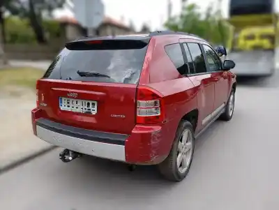 Veículo de Sucata jeep compass limited 4x4 do ano 2011 alimentado 