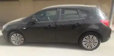 Veículo de Sucata opel astra j lim. selective do ano 2014 alimentado b16dte