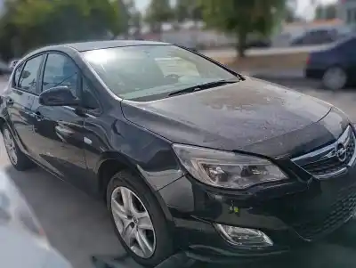 Здавання транспортного засобу OPEL ASTRA J LIM.  року 2012 потужний B16DTE