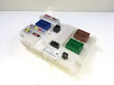 Tweedehands auto-onderdeel relais/zekeringenkastje voor volvo xc70 momentum 2wd oem iam-referenties 31314511ab