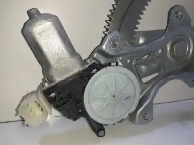 Автозапчастина б/у регулятор скла заднього правого для nissan x-trail (t32) acenta 4x4 посилання на oem iam 827206fr0a  