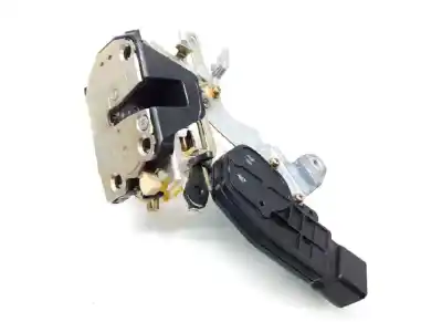 Автозапчасти б/у замок задней левой двери за toyota avensis verso (m20) 2.0 d4-d luna ссылки oem iam 6906044060