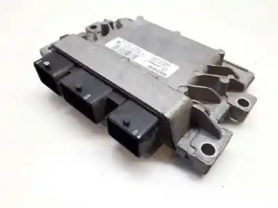 Pezzo di ricambio per auto di seconda mano centralina motore per dacia sandero laureate riferimenti oem iam 8201117953