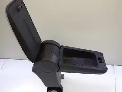 Pezzo di ricambio per auto di seconda mano bracciolo centrale per skoda fabia monte carlo riferimenti oem iam 6v0061123  