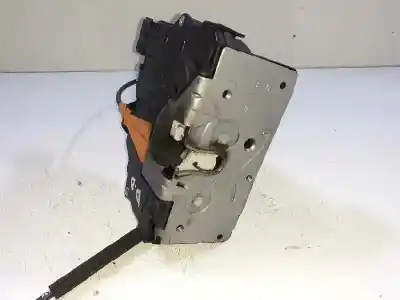 Second-hand car spare part front right door lock for opel corsa e expression oem iam references 13431840