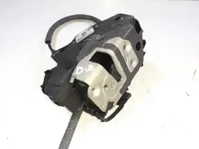 Peça sobressalente para automóvel em segunda mão fechadura da porta dianteira direita por ford focus turn. titanium referências oem iam 2066073