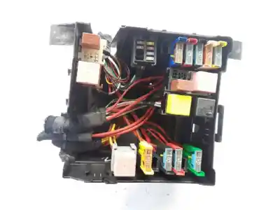 Gebrauchtes Autoersatzteil relais sicherungskasten multifunktionsrelais zum renault trafic combi (ab 4.01) passenger expression combi corto oem-iam-referenzen 7703297579  240119269r