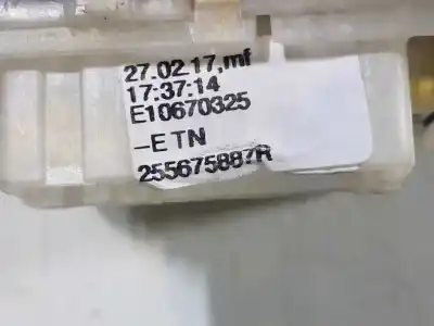 Pezzo di ricambio per auto di seconda mano comando pulito per renault captur zen riferimenti oem iam 255675887r  