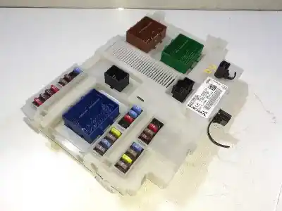 Peça sobressalente para automóvel em segunda mão caixa de fusíveis e relés por volvo v60 kombi momentum referências oem iam 31412969