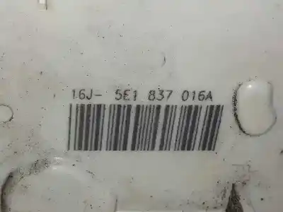 Second-hand car spare part front right door lock for skoda rapid active oem iam references 5e1837016c  5e1837016a