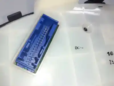 Peça sobressalente para automóvel em segunda mão quadrante por opel meriva b selective referências oem iam 13346196  60075881