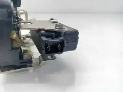 Second-hand car spare part front right door lock for dacia duster adventure oem iam references 8200735224  8200735224