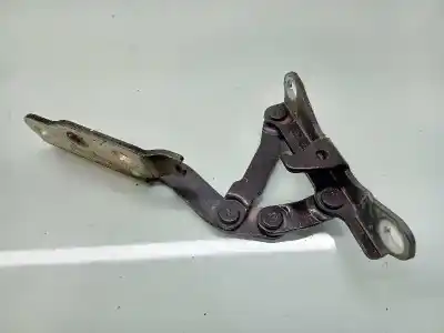 Second-hand car spare part bonnet hinge for kia opirus básico oem iam references 791103d000  