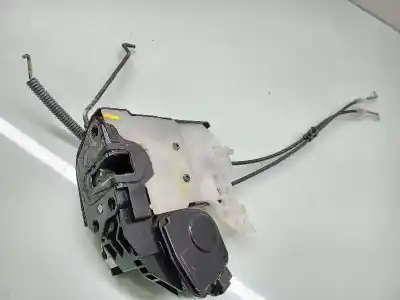 Second-hand car spare part left front door lock for kia opirus básico oem iam references 813103f020