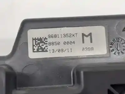 Pièce détachée automobile d'occasion levier pour citroen c4 picasso exclusive références oem iam 2400fp  96811352xt