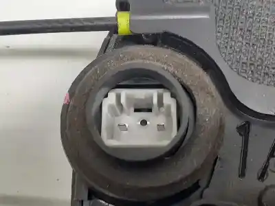 İkinci el araba yedek parçası arka sag kapi kilidi için toyota prius (nhw20) basis oem iam referansları 6905047040  