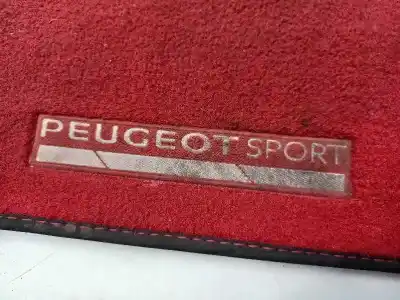 Pièce détachée automobile d'occasion tapis de sol / intérieur pour peugeot 208 gti références oem iam 9814496477  9032499