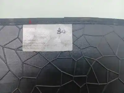 Pièce détachée automobile d'occasion tapis de sol / intérieur pour peugeot 208 gti références oem iam 9814496477  9032499