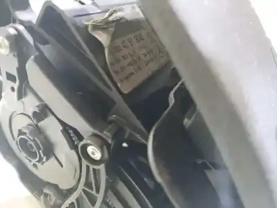 İkinci el araba yedek parçası çok fonksiyonlu ekran için mercedes-benz clase c (w204) berlina c 220 cdi (204.008) oem iam referansları a2048204097 a2c53282737 a2048204697