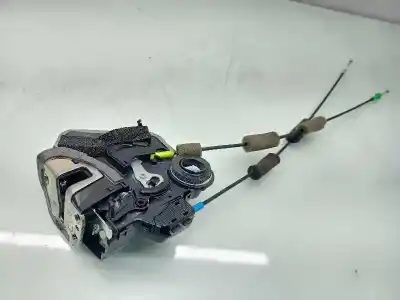 Автозапчастина б/у замок дверей заднього лівого для lexus is200 (ds2/is2) 250 v6 посилання на oem iam 6906053040