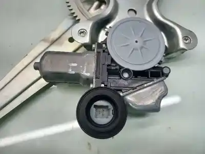 Автозапчастина б/у регулятор склона задній лівий для lexus is200 (ds2/is2) 250 v6 посилання на oem iam 6980422200  8571053060