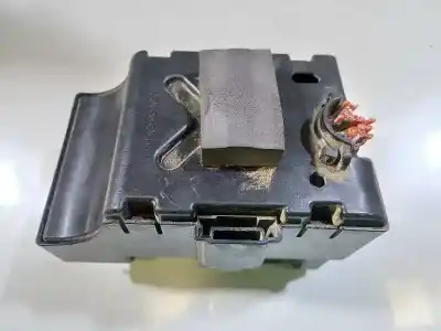 Second-hand car spare part fuse box unit for opel corsa e expression oem iam references 2b0z4010f  