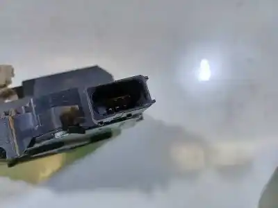 Second-hand car spare part front right door lock for opel corsa e expression oem iam references 13431840 0325407955 13431840