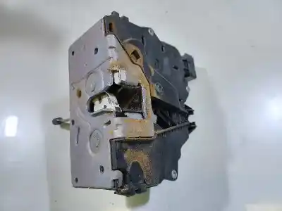 Second-hand car spare part left front door lock for opel corsa e expression oem iam references 13431841