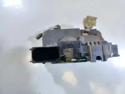 Second-hand car spare part left front door lock for opel corsa e expression oem iam references 13431841 0325407955 13431841