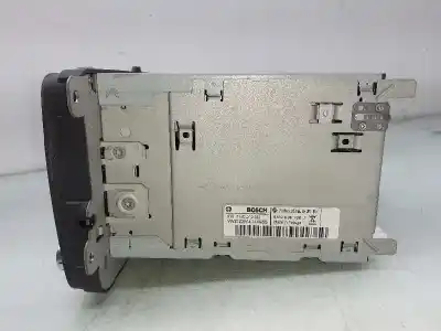 Second-hand car spare part audio system / radio cd for volkswagen t5 transporter (7e) 2.0 tdi oem iam references 7e5827505d  8157540212360