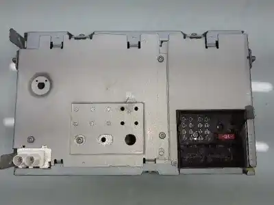 Second-hand car spare part audio system / radio cd for volkswagen t5 transporter (7e) 2.0 tdi oem iam references 7e5827505d  8157540212360