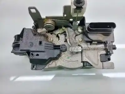 Автозапчастина б/у замок дверей заднього лівого для volvo xc 40 basis 2wd посилання на oem iam 31440999  31462779