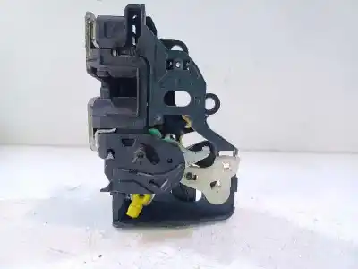 Автозапчастина б/у замок дверей заднього лівого для dacia sandero basis посилання на oem iam 825034213r  