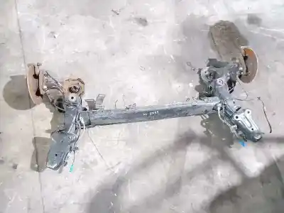 Peça sobressalente para automóvel em segunda mão charrió / suporte de eixo de trás por peugeot 208 active referências oem iam 1607197180