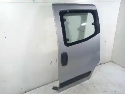 Автозапчастина б/у ліві розсувні бічні двері для fiat qubo (300) dynamic посилання на oem iam 1364496080  