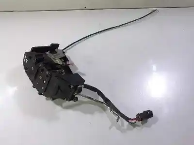 Second-hand car spare part left front door lock for kia carnival ii 2.9 cdri ex oem iam references 0k53b59310