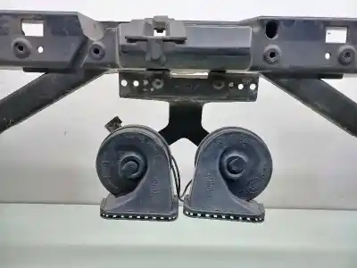 Автозапчастина б/у фронтальна панель для land rover discovery 4 3.0 td v6 cat посилання на oem iam lr013044  