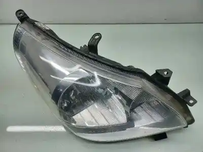 Second-hand car spare part right headlight for toyota verso comfort oem iam references 811300f090  811100f090